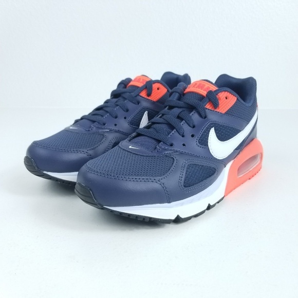 nike air max ivo women's